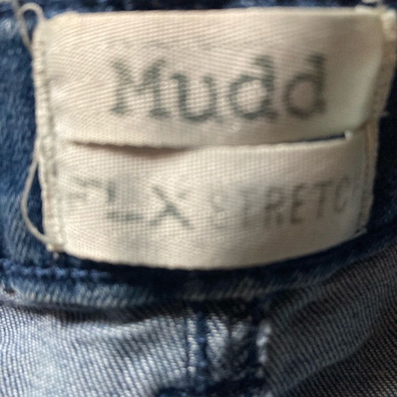Mudd size 3 jean shorts - Picture 3 of 4
